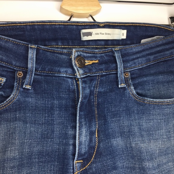 Levi’s Classic Mid Rise Skinny Jeans - Picture 4 of 7